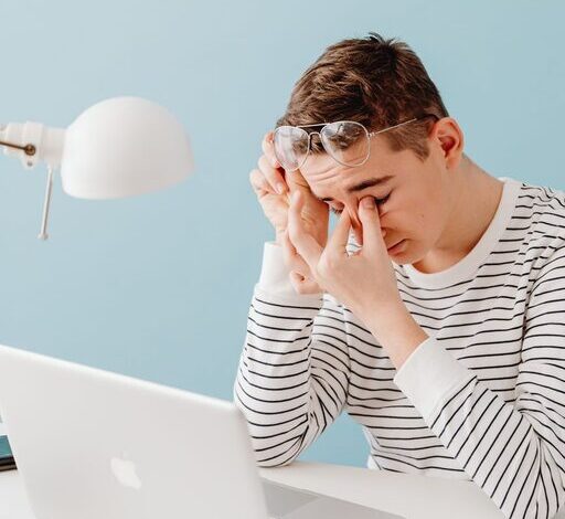 How to Protect Your Eyes During Screen Time